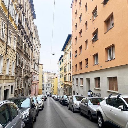 Blucavana, Casa Vacanze In Centro A Trieste Esterno foto