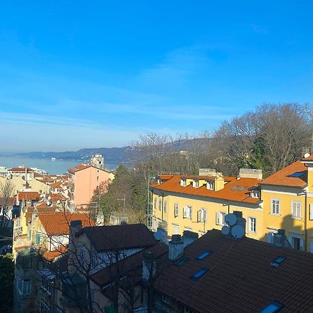Blucavana, Casa Vacanze In Centro A Trieste Esterno foto